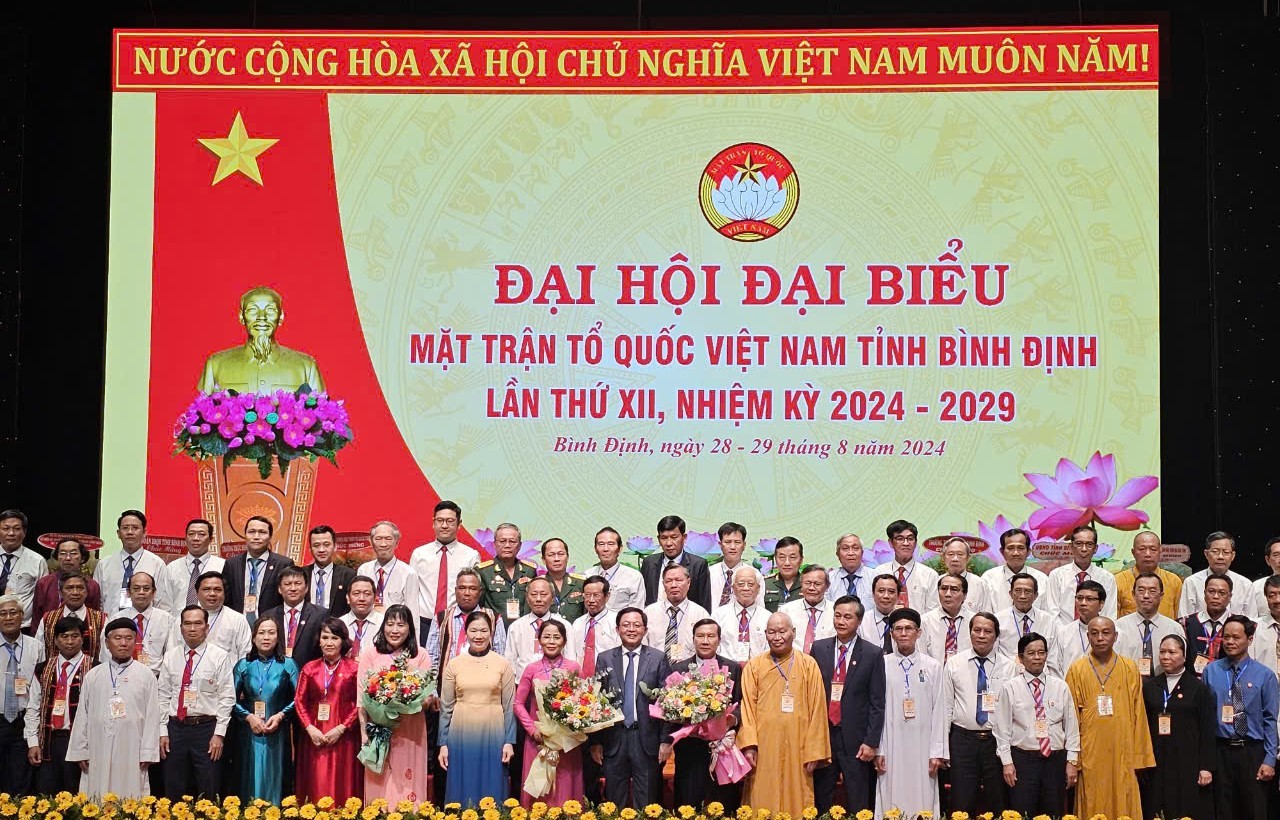 Bà Nguyễn Thị Phong Vũ tái cử chức Chủ tịch Ủy ban MTTQ Việt Nam tỉnh Bình Định