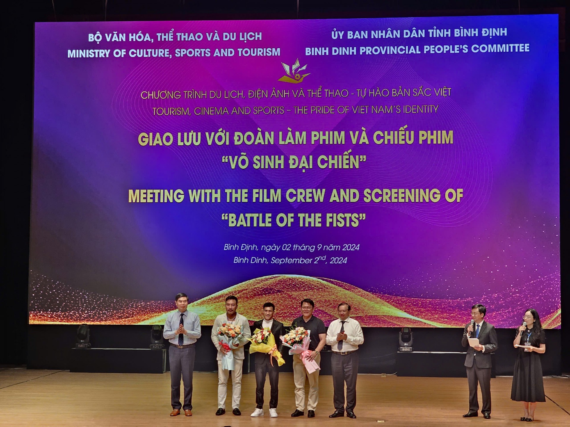 Bình Định: “Du lịch, Điện ảnh và Thể thao – Tự hào bản sắc Việt” Bình Định: “Du lịch, Điện ảnh và Thể thao – Tự hào bản sắc Việt”