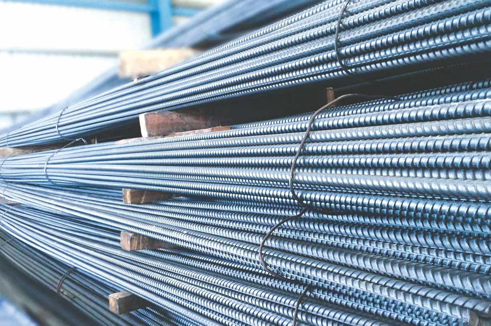 VLXD Khánh Huyền phân phối các loại sắt thép chất lượng từ các nhà máy sản xuất có nguồn gốc rõ ràng.