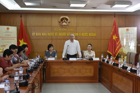 Tôn vinh tiếng việt trong cộng đồng người Việt ở nước ngoài