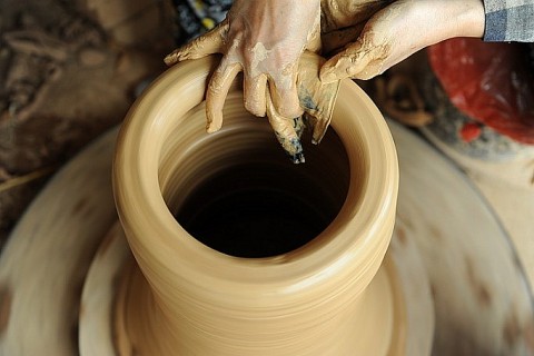 Làng gốm truyền thống khu vực miền Trung: Nhận diện đặc trưng làng nghề gốm khu vực