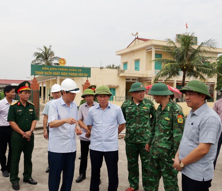 Hải Phòng : toàn hệ thống chính trị tích cực vào cuộc, với tinh thần không chủ quan để hạn chế thấp nhất thiệt hại do Bão số 3 gây ra Hải Phòng : toàn hệ thống chính trị tích cực vào cuộc, với tinh thần không chủ quan để hạn chế thấp nhất thiệt hại do Bão số 3 gây ra