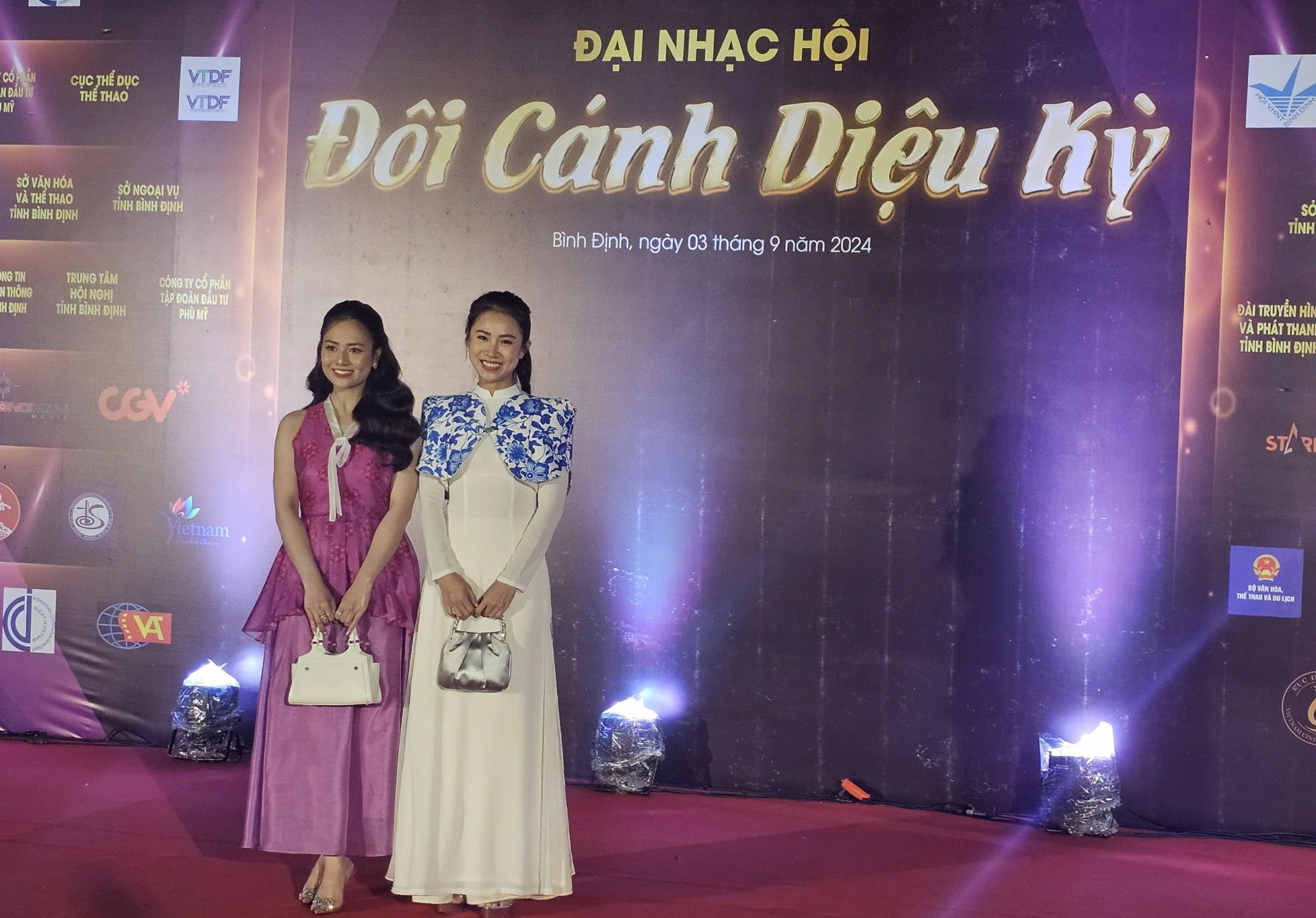 Khách du lịch đến Bình Định ước đạt hơn 200 nghìn lượt khách Khách du lịch đến Bình Định ước đạt hơn 200 nghìn lượt khách