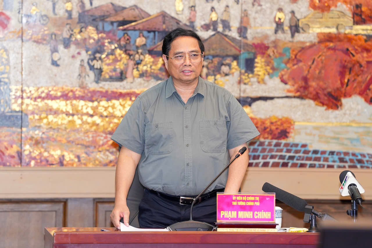 Thủ tướng Phạm Minh Chính kiểm tra công tác khắc phục hậu quả bão số 3 tại Hải Phòng Thủ tướng Phạm Minh Chính kiểm tra công tác khắc phục hậu quả bão số 3 tại Hải Phòng