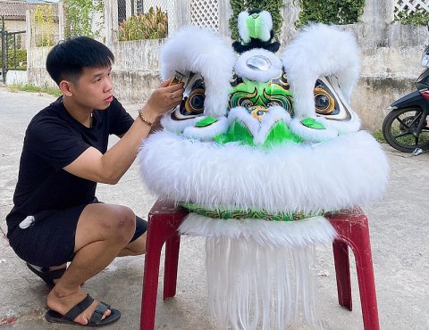 Thừa Thiên Huế: Nghề làm đầu lân tất bật mùa trung thu