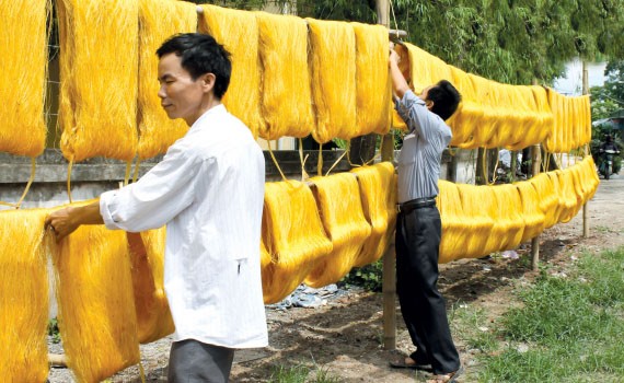 Khuyến công Thái Bình: Hướng làng nghề thực hiện sản xuất sạch hơn Khuyến công Thái Bình: Hướng làng nghề thực hiện sản xuất sạch hơn