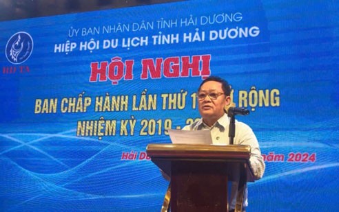 Ông Nguyễn Minh Xô, Chủ tịch Hiệp hội Du lịch tỉnh Hải Dương phát biểu tại Hội nghị