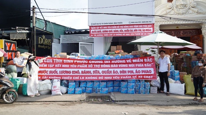 Bình Phước: Người dân thị xã Chơn Thành hướng về miền Bắc
