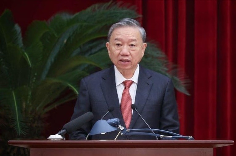 Hội nghị Trung ương 10: Cho ý kiến về 10 nội dung thuộc 2 nhóm vấn đề chiến lược Hội nghị Trung ương 10: Cho ý kiến về 10 nội dung thuộc 2 nhóm vấn đề chiến lược