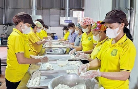 Phụ nữ nông thôn tích cực chuyển đổi số