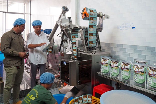 Hộ kinh doanh Quách Tệt, Khóm 4, Phường 7, TP Cà Mau làm thủ tục xin hỗ trợ nguồn vốn khuyến công cho thiết bị máy nghiền bột ngũ cốc. Hộ kinh doanh Quách Tệt, Khóm 4, Phường 7, TP Cà Mau làm thủ tục xin hỗ trợ nguồn vốn khuyến công cho thiết bị máy nghiền bột ngũ cốc.