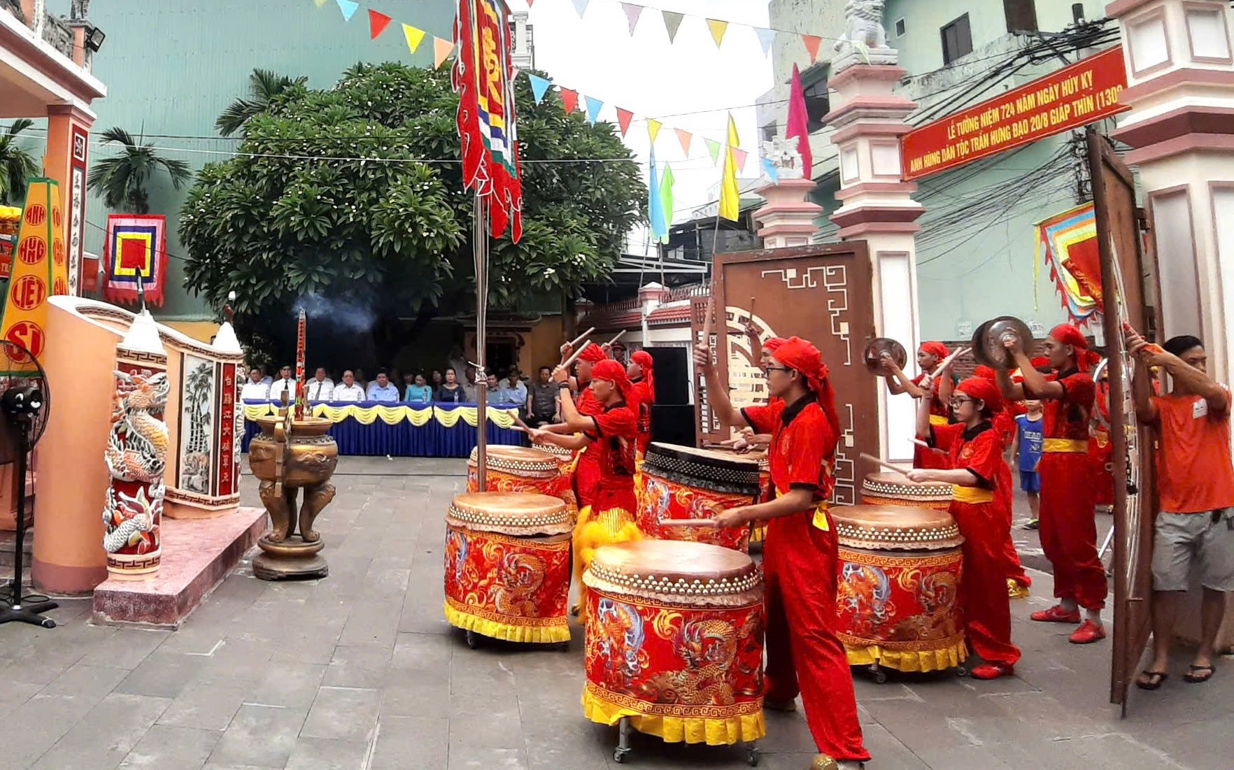 Tưởng niệm 724 năm ngày mất Anh hùng dân tộc Trần Hưng Đạo Tưởng niệm 724 năm ngày mất Anh hùng dân tộc Trần Hưng Đạo