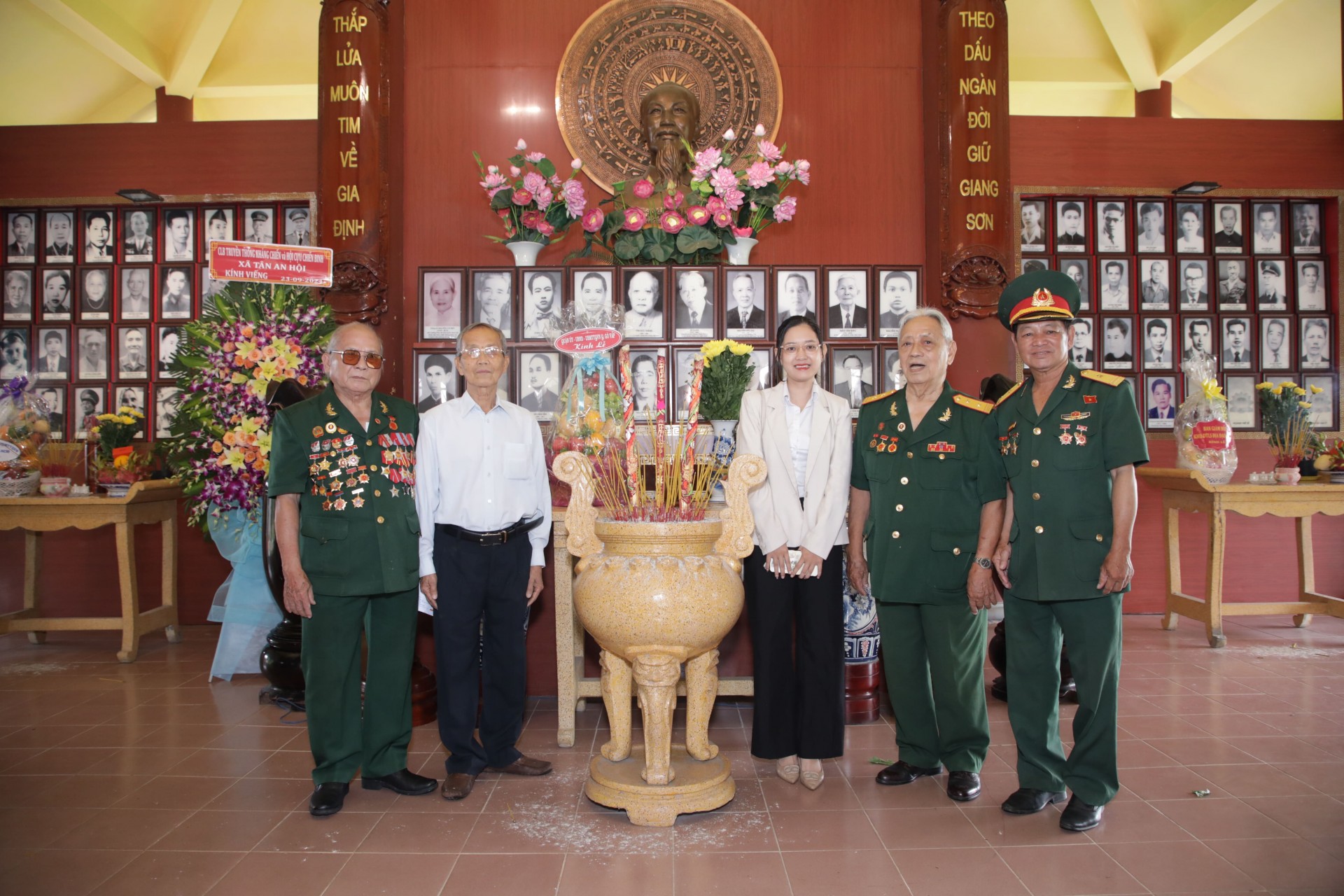 Lễ Thắp nhang – Tưởng niệm các bậc “Hào kiệt kiên trung Đền Gia Định”