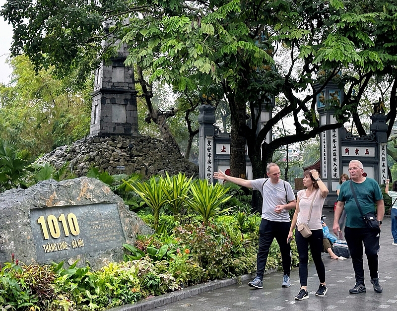 Festival Thu Hà Nội 2024 thu hút hơn 50.000 lượt du khách, quyên góp 288 triệu đồng ủng hộ đồng bào bị lũ lụt Festival Thu Hà Nội 2024 thu hút hơn 50.000 lượt du khách, quyên góp 288 triệu đồng ủng hộ đồng bào bị lũ lụt