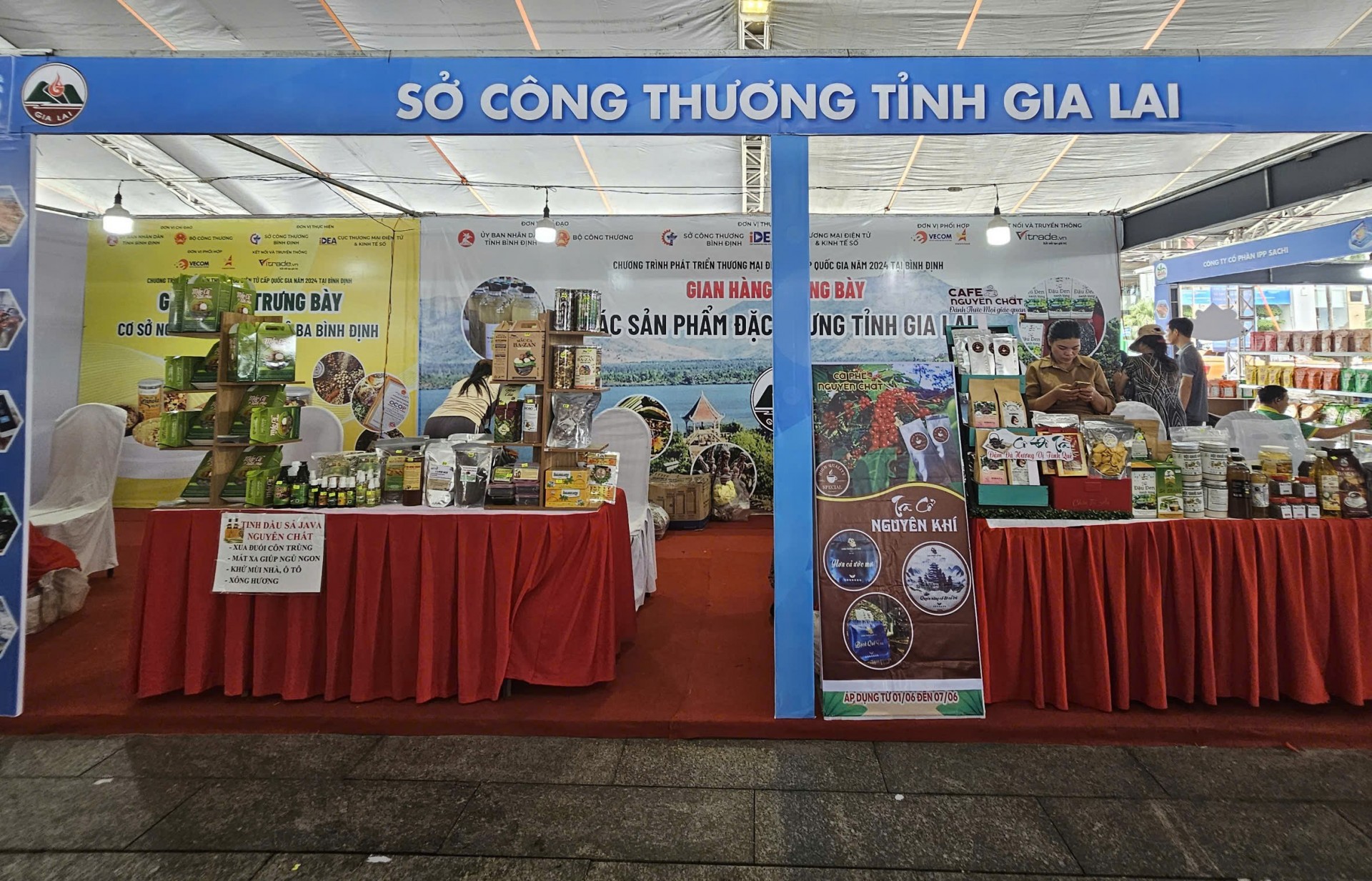 Kết nối giữa công nghệ và sản phẩm địa phương, OCOP Kết nối giữa công nghệ và sản phẩm địa phương, OCOP