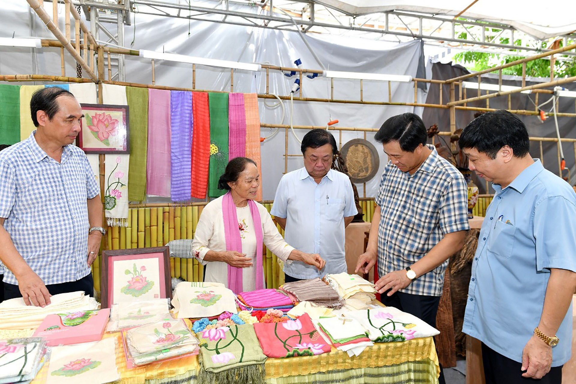 Lợi thế phát triển sản phẩm OCOP Hà Nội từ vốn văn hóa, tri thức bản địa
