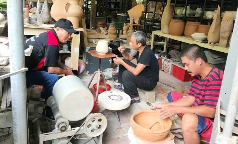 Nỗ lực lưu giữ và lan tỏa giá trị văn hóa của gốm Mường Nỗ lực lưu giữ và lan tỏa giá trị văn hóa của gốm Mường