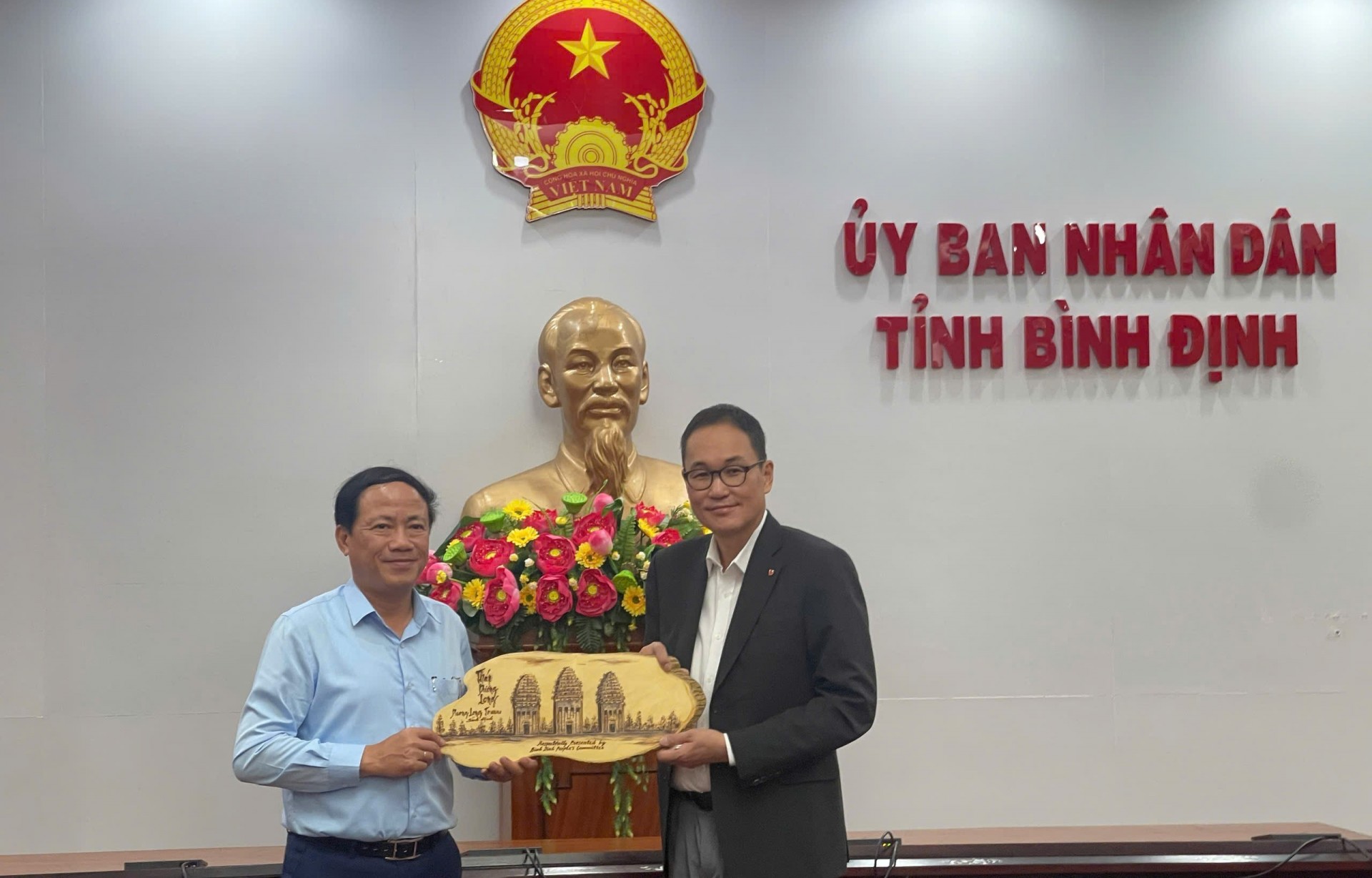 Chủ tịch UBND tỉnh Bình Định Phạm Anh Tuấn làm việc với các doanh nghiệp Hàn Quốc Chủ tịch UBND tỉnh Bình Định Phạm Anh Tuấn làm việc với các doanh nghiệp Hàn Quốc