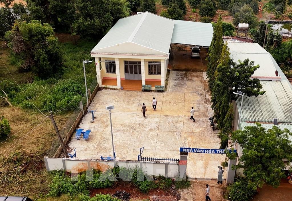 Trung tâm sinh hoạt văn hóa cộng đồng Thôn 7, xã nông thôn mới nâng cao Đức Liễu (Bù Đăng, Bình Phước). Ảnh: Hồng Đạt - TTXVN Trung tâm sinh hoạt văn hóa cộng đồng Thôn 7, xã nông thôn mới nâng cao Đức Liễu (Bù Đăng, Bình Phước). Ảnh: Hồng Đạt - TTXVN