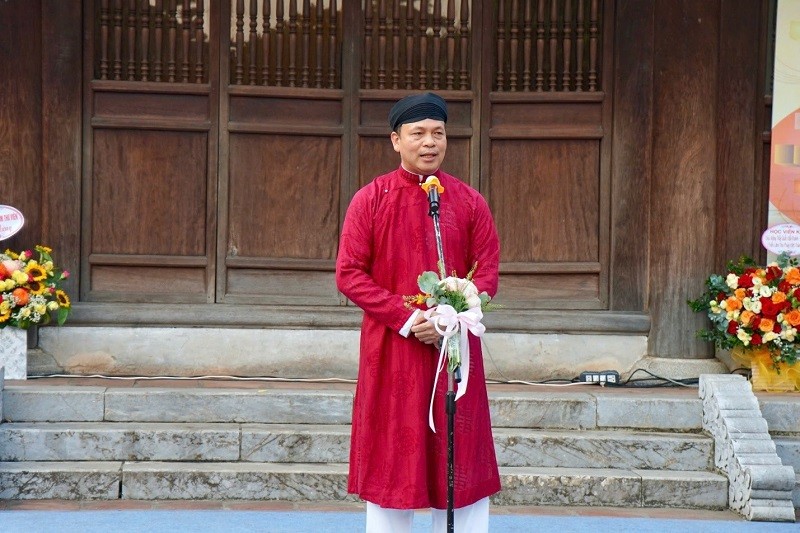 Trồng nấm linh chi dưới tán rừng keo Trồng nấm linh chi dưới tán rừng keo