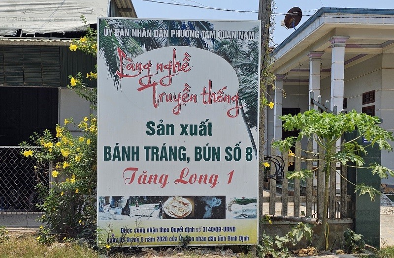 Làng nghề truyền thống sản xuất bánh tráng, bún số 8 Tăng Long 1, Tam Quan Nam, thị xã Hoài Nhơn Làng nghề truyền thống sản xuất bánh tráng, bún số 8 Tăng Long 1, Tam Quan Nam, thị xã Hoài Nhơn