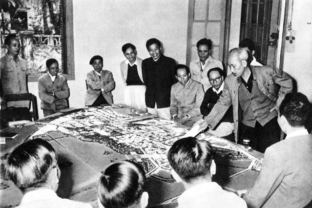 Bác Hồ với Hà Nội những ngày mới giải phóng Bác Hồ với Hà Nội những ngày mới giải phóng