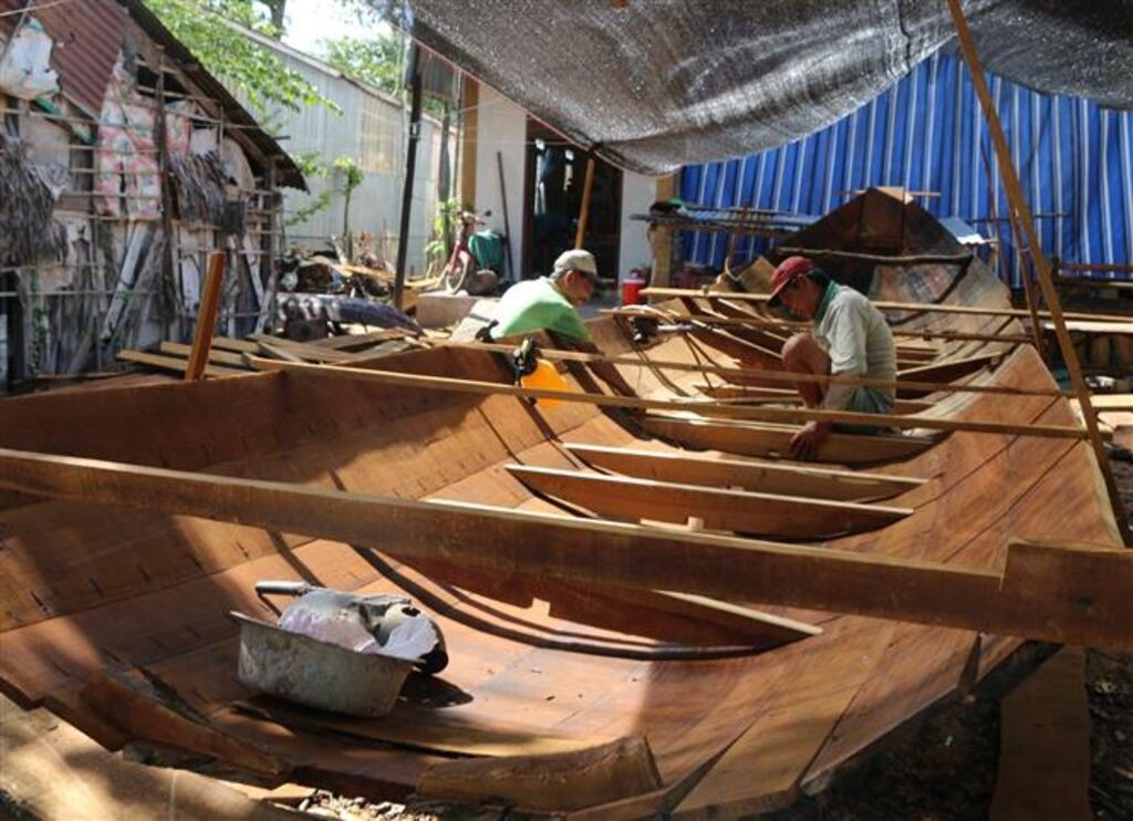 Tháo gỡ khó khăn cho làng nghề Tháo gỡ khó khăn cho làng nghề