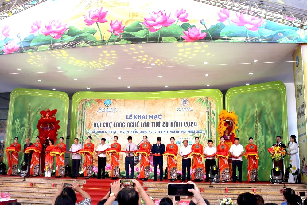 Hội chợ Làng nghề Việt Nam 2024: Hội tụ hàng nghìn sản phẩm đặc sắc Hội chợ Làng nghề Việt Nam 2024: Hội tụ hàng nghìn sản phẩm đặc sắc