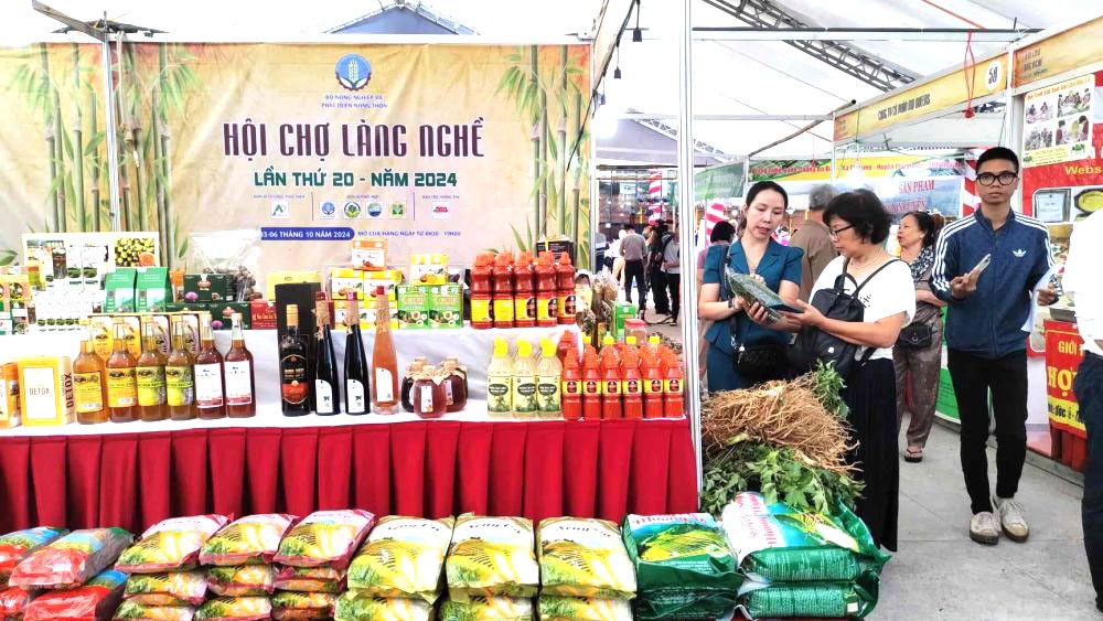 Hội chợ Làng nghề Việt Nam 2024: Hội tụ hàng nghìn sản phẩm đặc sắc Hội chợ Làng nghề Việt Nam 2024: Hội tụ hàng nghìn sản phẩm đặc sắc