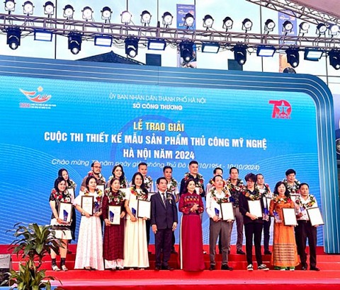 ha noi thi thiet ke mau san pham thu cong my nghe nam 2024
