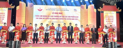 Huyện Phú Xuyên Khai mạc Triển lãm quảng bá, giao thương kết nối các sản phẩm OCOP, thủ công mỹ nghệ và làng nghề năm 2024