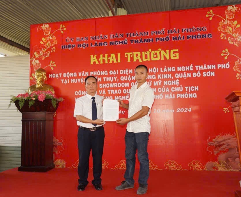 Hiệp hội Làng nghề Hải Phòng Khai trương hoạt động văn phòng đại diện Hiệp hội Làng nghề thành phố tại huyện Kiến Thụy, quận Dương Kinh, quận Đồ Sơn Hiệp hội Làng nghề Hải Phòng Khai trương hoạt động văn phòng đại diện Hiệp hội Làng nghề thành phố tại huyện Kiến Thụy, quận Dương Kinh, quận Đồ Sơn