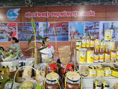 chinh sach khuyen cong dong hanh cung nguoi dan mien nui