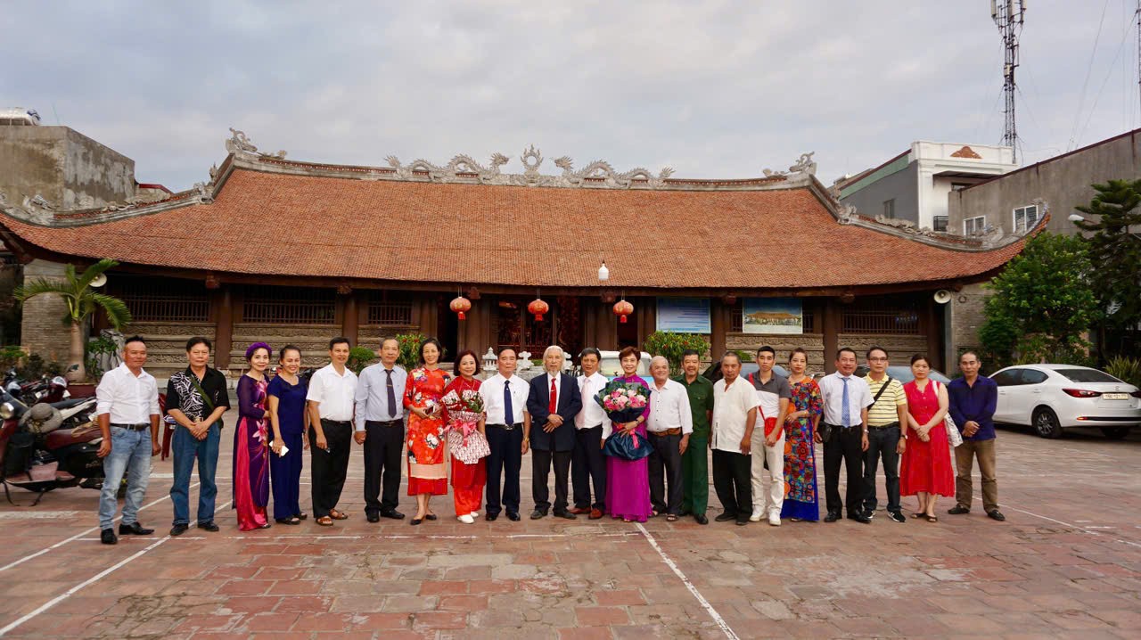 Hiệp hội Làng nghề Hải Phòng Khai trương hoạt động văn phòng đại diện Hiệp hội Làng nghề thành phố tại huyện Kiến Thụy, quận Dương Kinh, quận Đồ Sơn Hiệp hội Làng nghề Hải Phòng Khai trương hoạt động văn phòng đại diện Hiệp hội Làng nghề thành phố tại huyện Kiến Thụy, quận Dương Kinh, quận Đồ Sơn