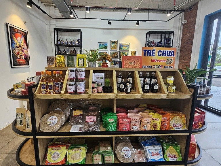 TOCEPO điểm kết nối trưng bày, kinh doanh các sản phẩm OCOP Bình Định TOCEPO điểm kết nối trưng bày, kinh doanh các sản phẩm OCOP Bình Định