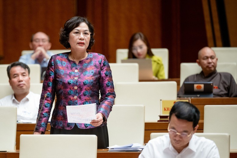 Thống đốc Ngân hàng Nhà nước Việt Nam Nguyễn Thị Hồng sẽ trả lời chất vấn đại biểu Quốc hội tại Kỳ họp thứ 8, Quốc hội Khóa XV - Ảnh: VGP/LS Thống đốc Ngân hàng Nhà nước Việt Nam Nguyễn Thị Hồng sẽ trả lời chất vấn đại biểu Quốc hội tại Kỳ họp thứ 8, Quốc hội Khóa XV - Ảnh: VGP/LS