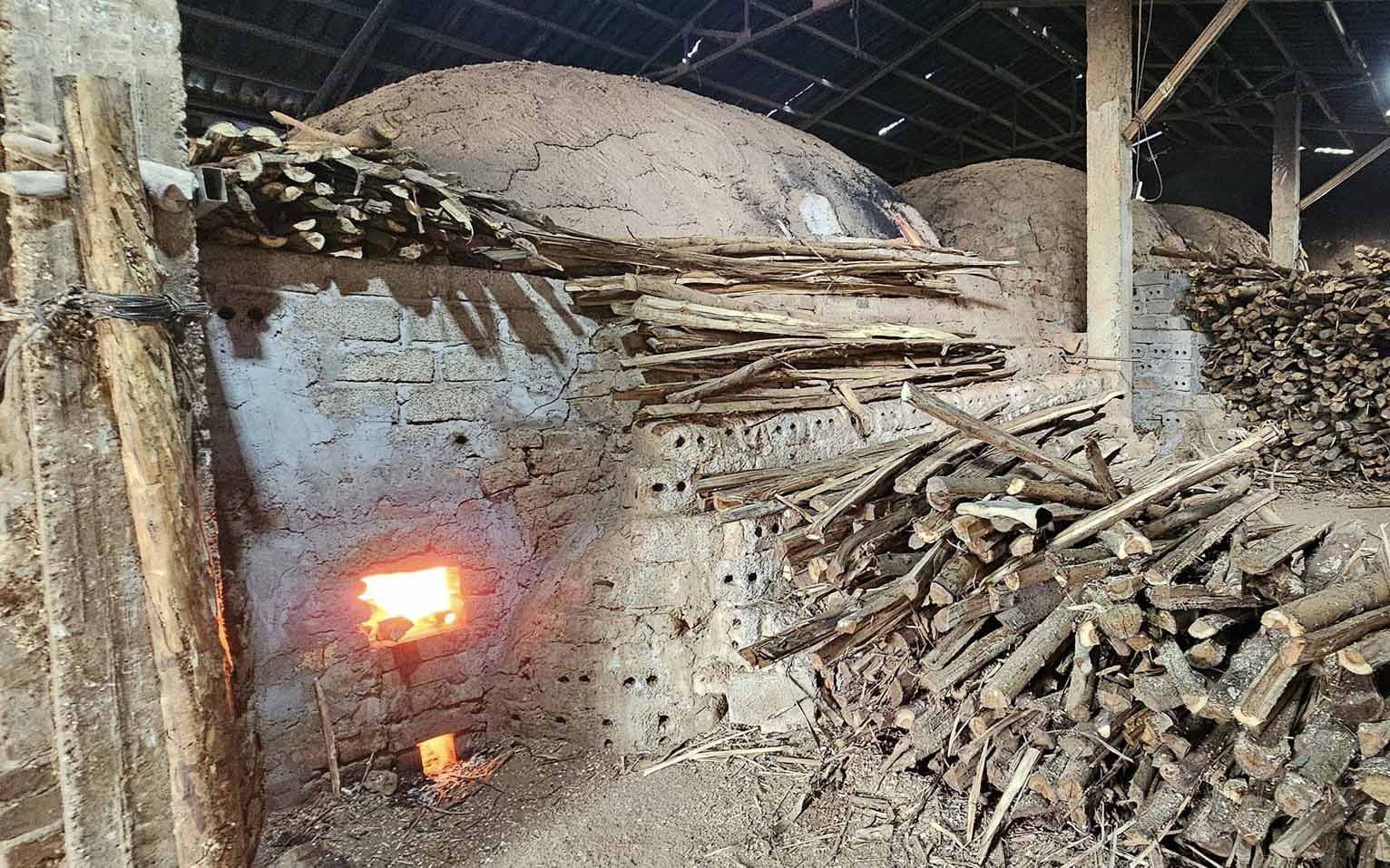 Làng nghề gốm Gia Thuỷ - Nơi ngọn lửa nung rực cháy suốt 5 thập kỷ