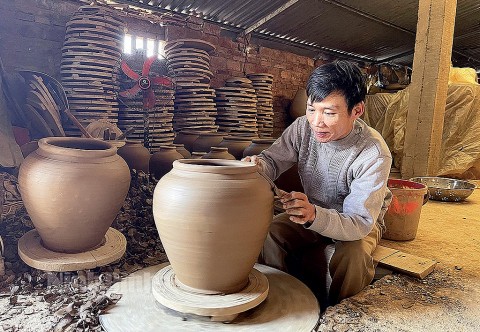 Làng nghề gốm Gia Thuỷ - Nơi ngọn lửa nung rực cháy suốt 5 thập kỷ