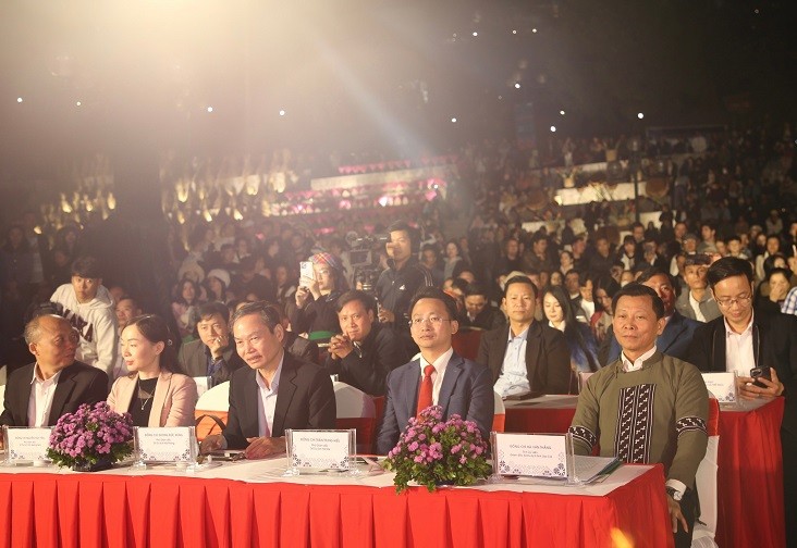 Festival Thổ cẩm Lào Cai - sắc màu văn hóa giữa miền sương mây Festival Thổ cẩm Lào Cai - sắc màu văn hóa giữa miền sương mây