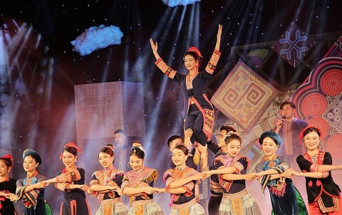 festival tho cam lao cai sac mau van hoa giua mien suong may