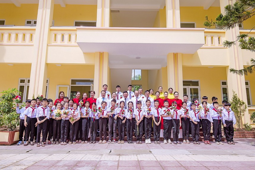 Khánh thành Dự án xây dựng nhà lớp học 2 tầng, 4 phòng Trường Tiểu học Nga Phú Khánh thành Dự án xây dựng nhà lớp học 2 tầng, 4 phòng Trường Tiểu học Nga Phú