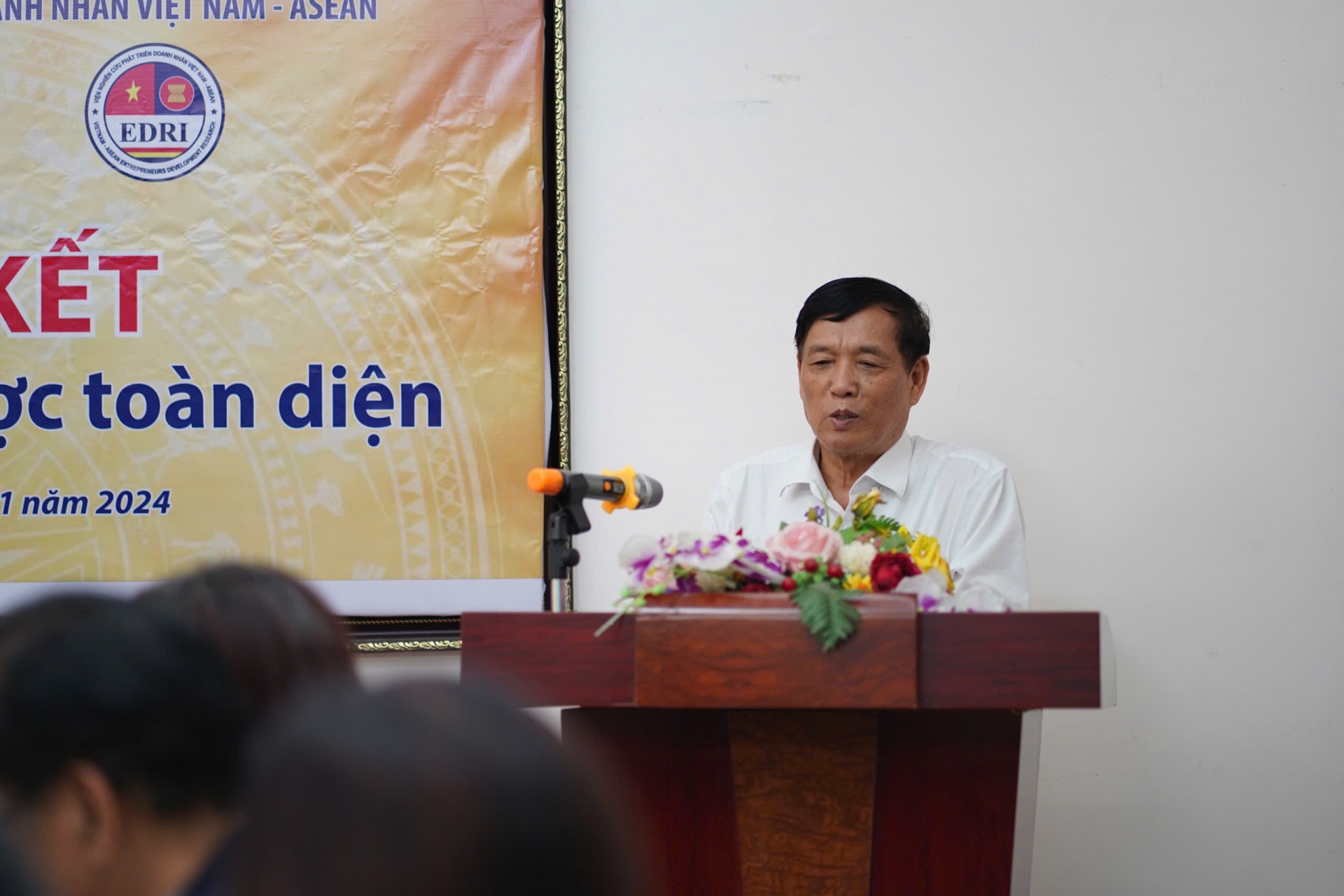 Thông cáo báo chí về việc hợp tác chiến lược toàn diện giữa Tạp chí Làng nghề Việt Nam và Viện nghiên cứu phát triển doanh nhân Việt Nam - ASEAN Thông cáo báo chí về việc hợp tác chiến lược toàn diện giữa Tạp chí Làng nghề Việt Nam và Viện nghiên cứu phát triển doanh nhân Việt Nam - ASEAN