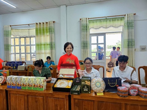 binh phuoc to chuc hoi nghi danh gia phan hang san pham ocop cap tinh nam 2024