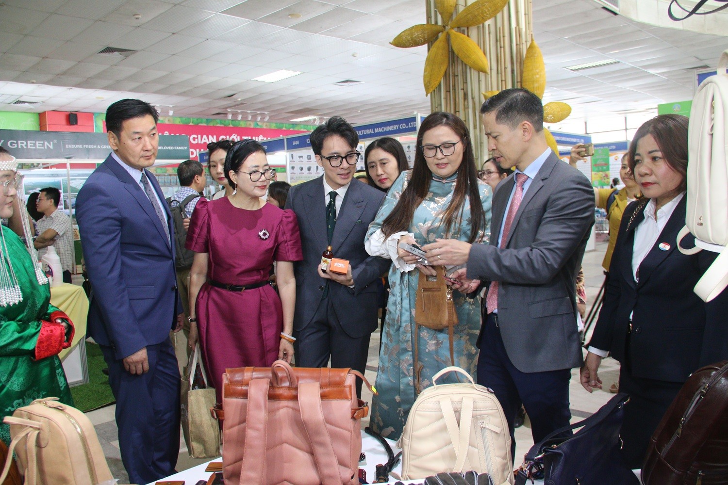 256 gian hàng tham gia Hội chợ triển lãm Nông nghiệp Quốc tế AgroViet 2024 256 gian hàng tham gia Hội chợ triển lãm Nông nghiệp Quốc tế AgroViet 2024