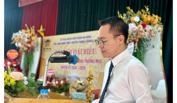 Ông Đào Quang Vinh Hiển, Chủ tịch UBND phường Phú Lương phát biểu chỉ đạo khai mạc Đại hội. Ông Đào Quang Vinh Hiển, Chủ tịch UBND phường Phú Lương phát biểu chỉ đạo khai mạc Đại hội.