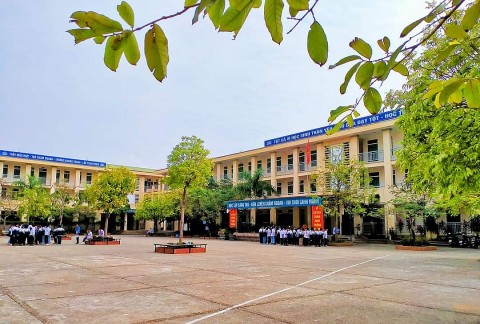 Huyện Ba Vì (Hà Nội): Trường THCS Phú Sơn duy trì danh hiệu Tập thể lao động xuất sắc cấp Thành phố
