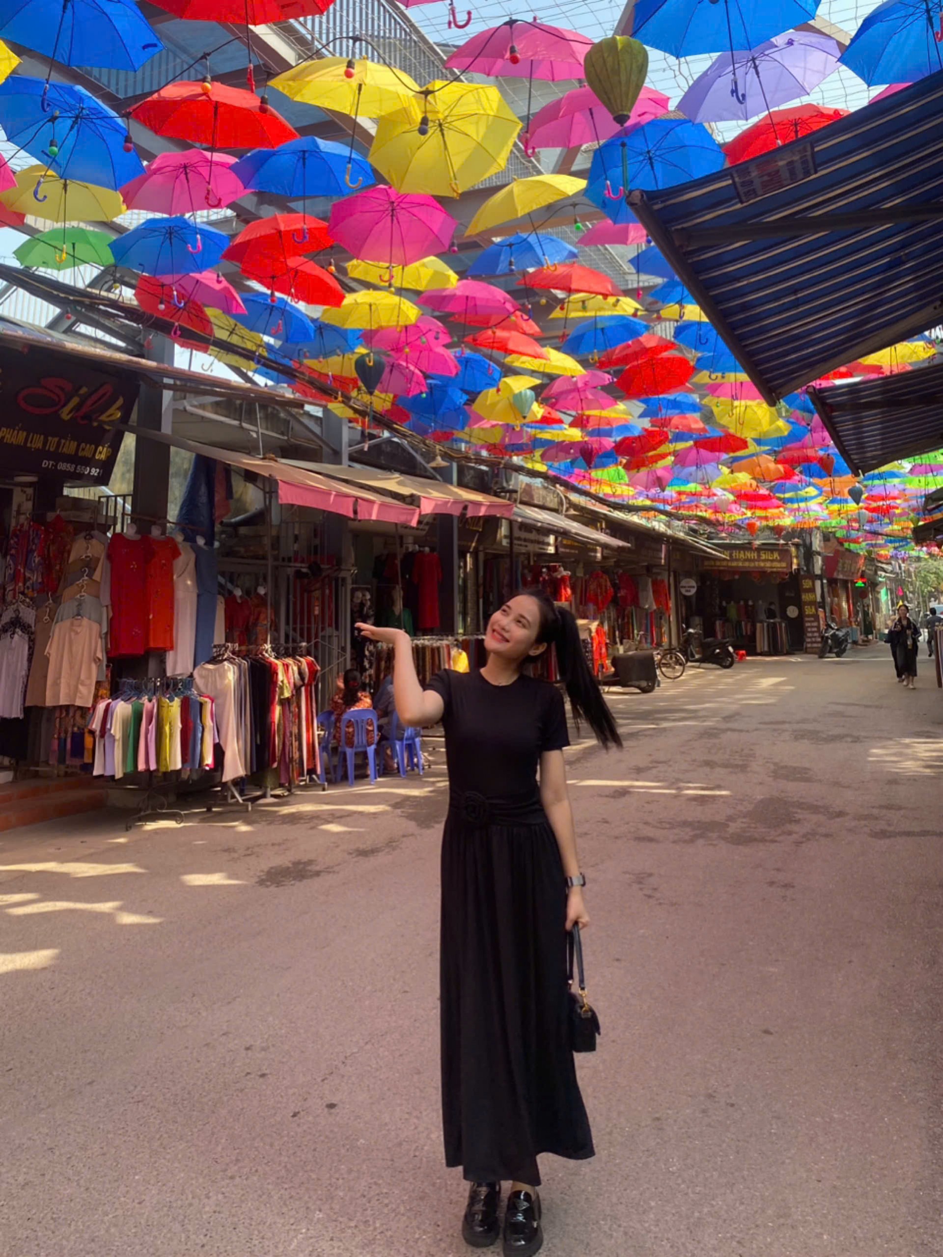 Hà Nội: Tinh hoa nghề lụa truyền thống hội tụ tại làng nghề Vạn Phúc