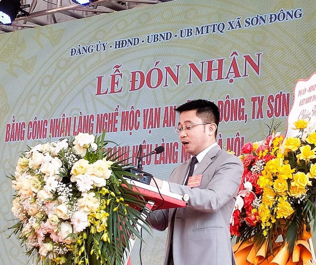 Xã Sơn Đông, TX Sơn Tây (Hà Nội): Tổ chức lễ đón nhận Bằng công nhận làng nghề mộc Vạn An đạt danh hiệu " Làng nghề Hà Nội" Xã Sơn Đông, TX Sơn Tây (Hà Nội): Tổ chức lễ đón nhận Bằng công nhận làng nghề mộc Vạn An đạt danh hiệu " Làng nghề Hà Nội"