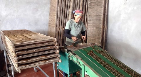 "Giữ lửa" nghề tại làng hương xạ truyền thống gần 300 năm ở Hưng Yên