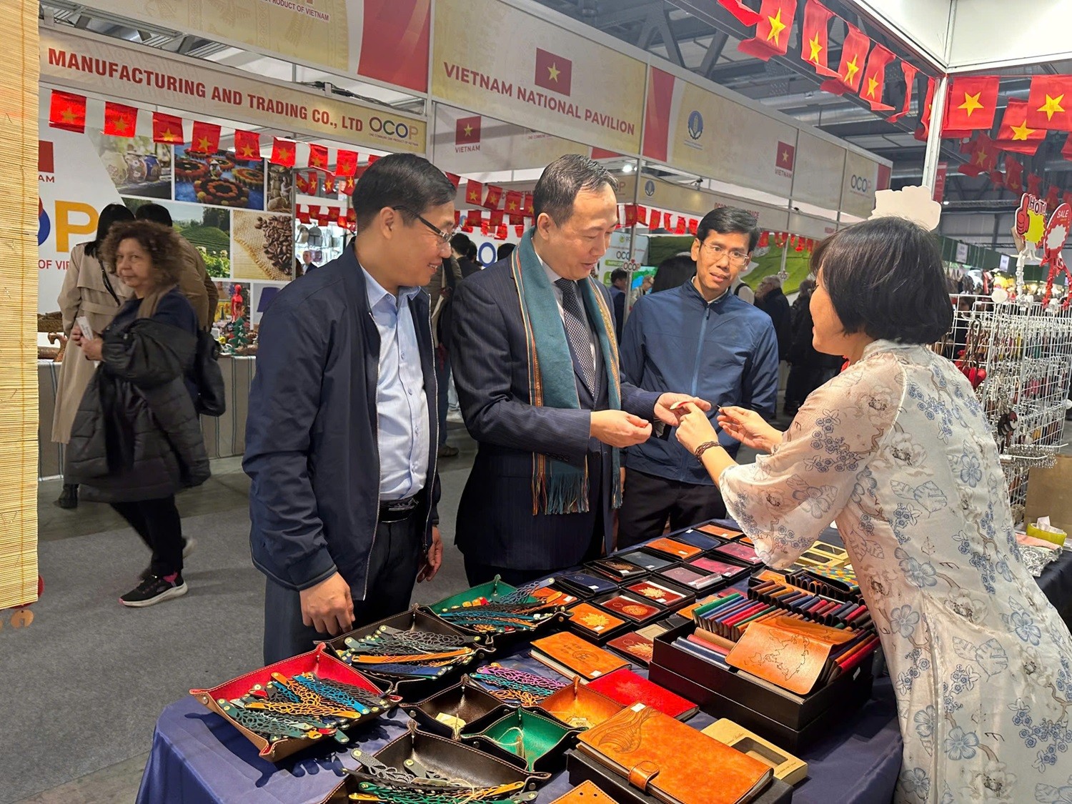 Khu gian hàng Khu gian hàng